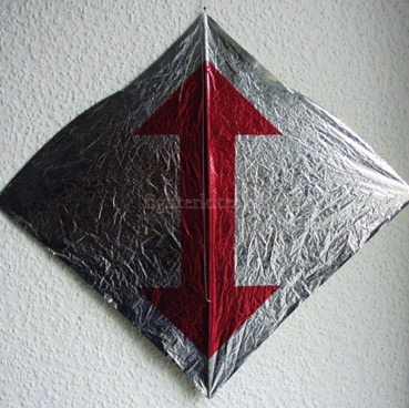 Segel: geätzt
Segelmaterial: Mylar
Bogenstab: Carbon 1,3 mm
Mittelstab: Bambus geschnitzt
Gesamtgewicht: 6,3 g Segel: geätzt
Segelmaterial: Mylar
Bogenstab: Carbon 1,3 mm
Mittelstab: Bambus geschnitzt
Gesamtgewicht: 6,3 g